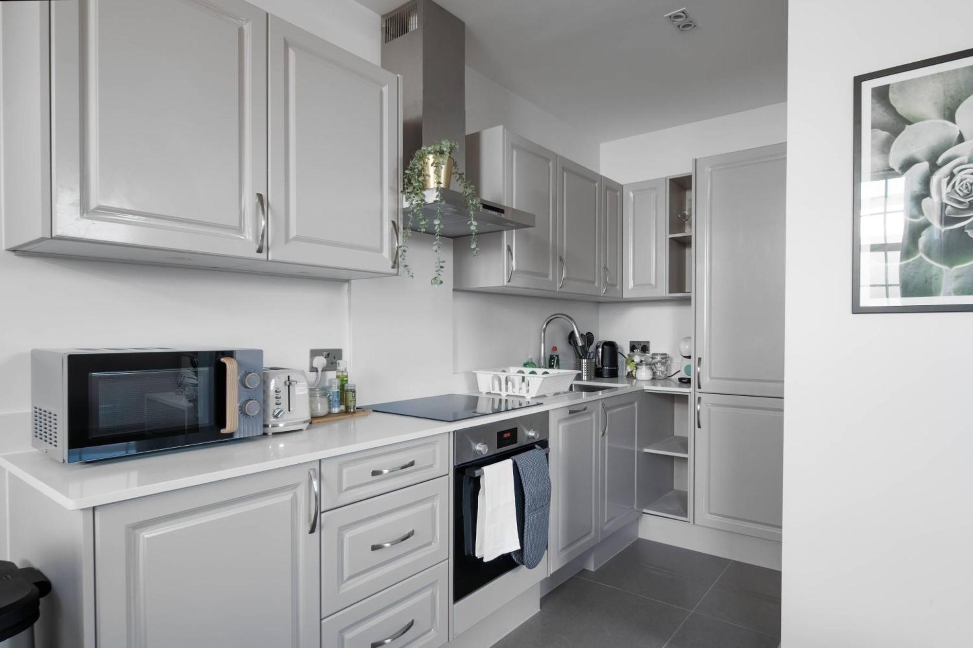 Modern & Stylish Apartments Didcot With Free Wifi Exterior photo